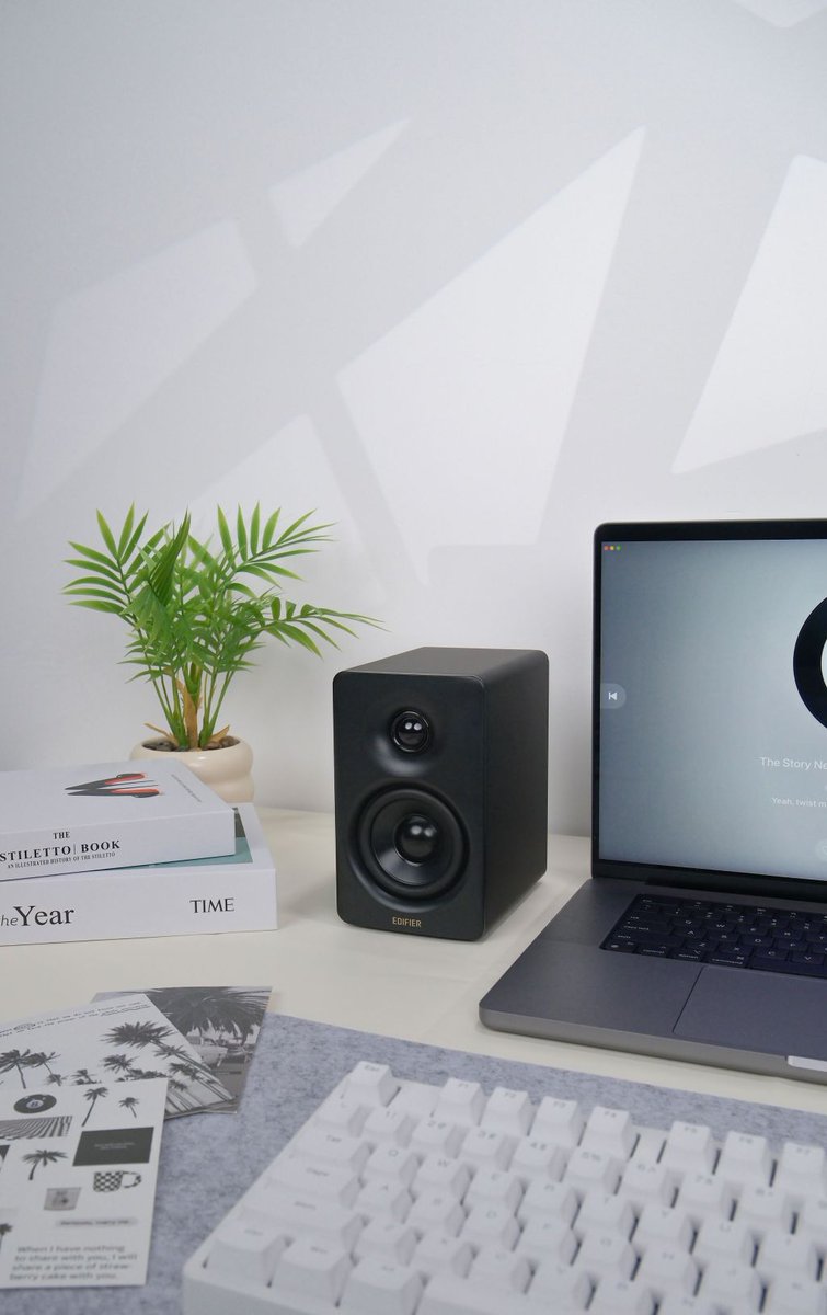 EdifierNA's tweet photo. Complete your desk setup with the Edifier M60. Delivering detailed Hi-Res Audio in a compact design, the M60 is perfect for your desk, workspace, or everyday listening. 

Get 15% off for Back to School, link in bio. #EDIFIER #M60 #Speakers #Audio #Explore https://t.co/kegfcbUqdZ