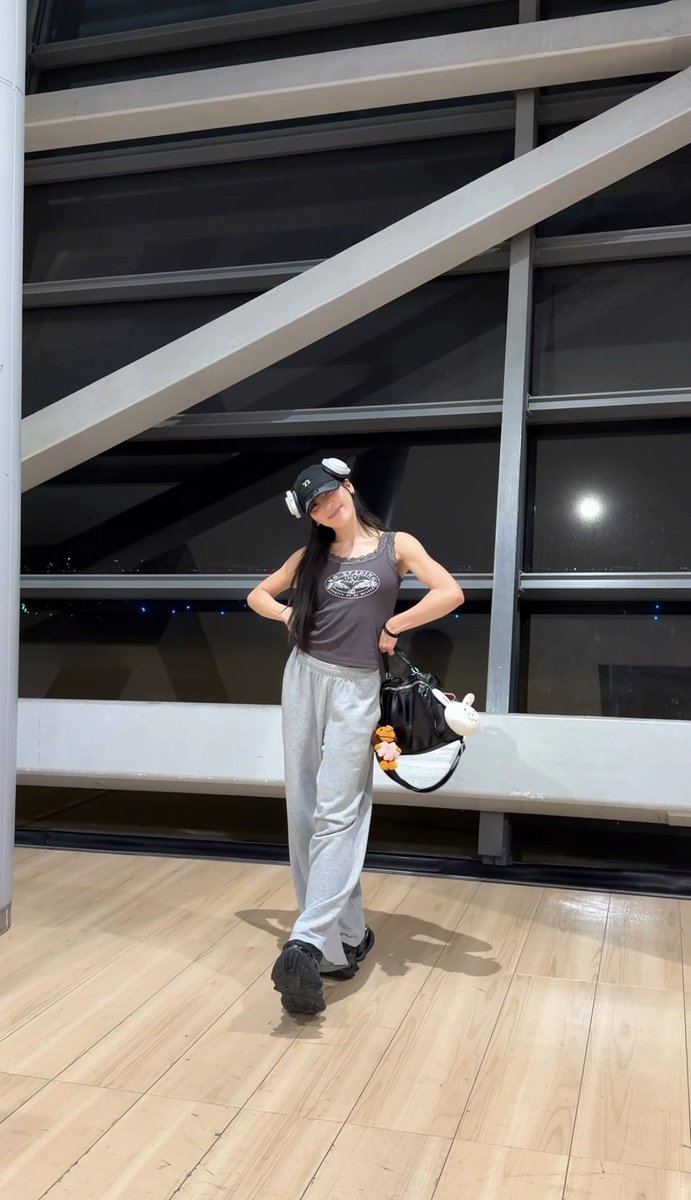 Mm_grapher's tweet photo. ロンドンのナガノさんの笑顔を見たら、思わず笑顔になりました😊❤️ https://t.co/FBNWuEpRMR