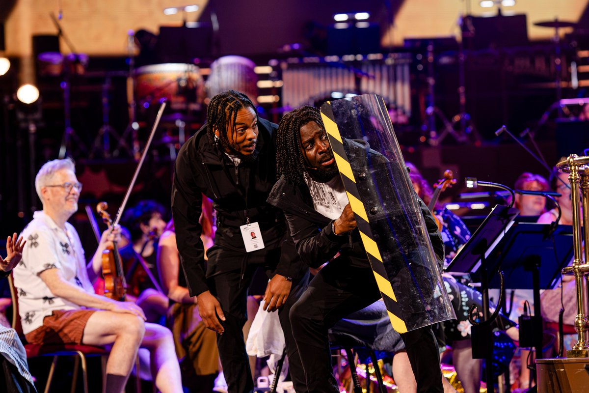 inel's tweet photo. Yo, what an insane opportunity!!!
10,000 people, over 2 shows, in front of 13 cameras, performed live on BBC Radio 3 to be later televised on BBC iPlayer !!!
I'm still processing it 🤯
#HorribleScience @RoyalAlbertHall https://t.co/QnuI50mA0u