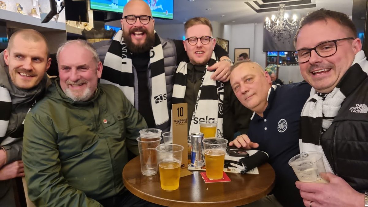 Hendy__10's tweet photo. Eddie gave me the greatest day of my life supporting NUFC. I didn’t know then it would be my first &amp; last chance to celebrate a major domestic trophy with my Dad. He was born in ‘55, the year of our last trophy and passed away the year we won the next. I’ll never forget it! https://t.co/oXnOZLRY0I