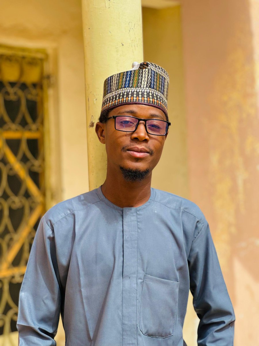 mahmud_bilbis's tweet photo. Name : Mahmud Abubakar Bilbis 
Country: Nigeria 
State : Katsina 
Tribe: Hausa
Religion: ISLAM 
Speaking: Hausa, English
Proudly Nigerian 🇳🇬 https://t.co/b8r6hdZ3F5