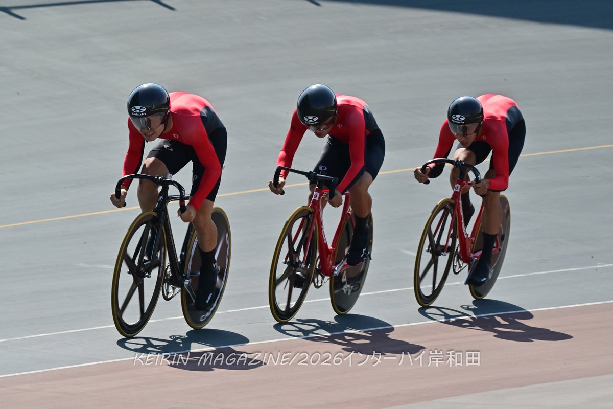 KEIRINmagazine's tweet photo. インターハイ
男子チームスプリント
優勝　松山学院　1分14秒263(高体連新、ジュニア新、大会新)
2位　岡山工業　1分15秒516
3位　平工業　1分16秒184 https://t.co/E7IoSXOHl4