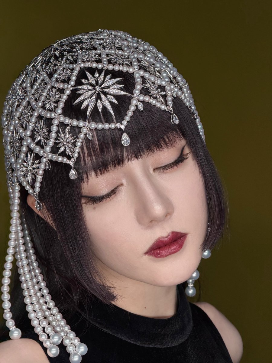 DNews91322's tweet photo. Queen 👑#Dilraba for MIKIMOTO L 'eclat High Jewelry exhibition in Beijing https://t.co/PrQU7YsiJy