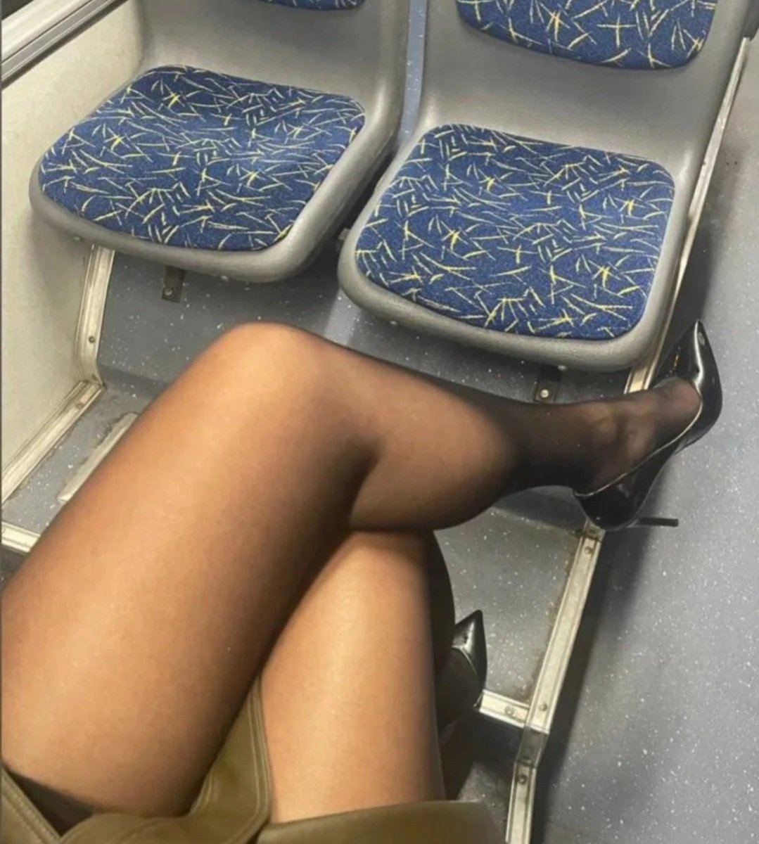 Lana tweet media