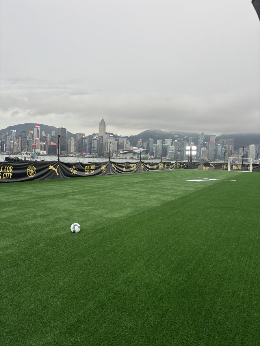 spbajko's tweet photo. A floating pitch is the venue for the City and Puma launch event for the away kit https://t.co/eV2tLyfxsC