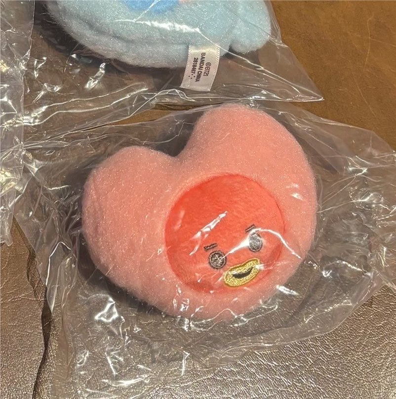 green_a_m_i_v's tweet photo. 【交換】BT21 ぬいぐるみクリップ ガチャ
ガチャポン　

【譲】TATA タタ

【求】COOKY クキ

郵送での交換希望📮
お気軽にお声がけよろしくお願いいたします🙇‍♀️

#BTS交換 #BT21交換 https://t.co/YNShKoOP8q