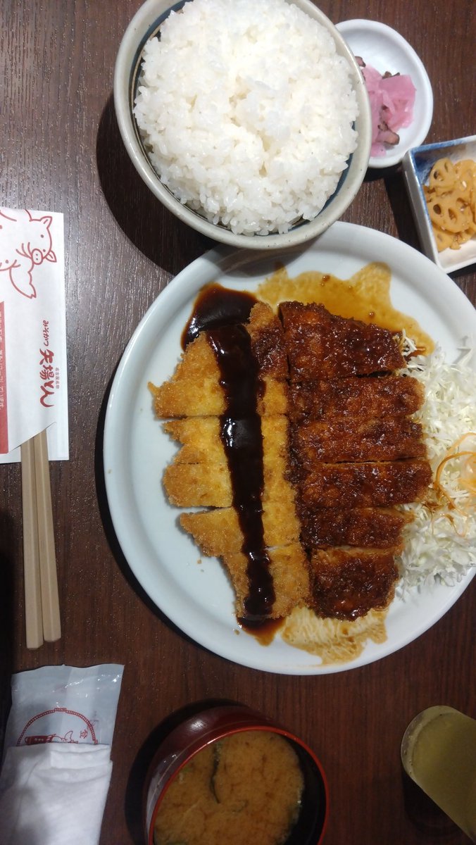 WaveRyou71051's tweet photo. 矢場とんリベンジ https://t.co/xEC0ei1OlG