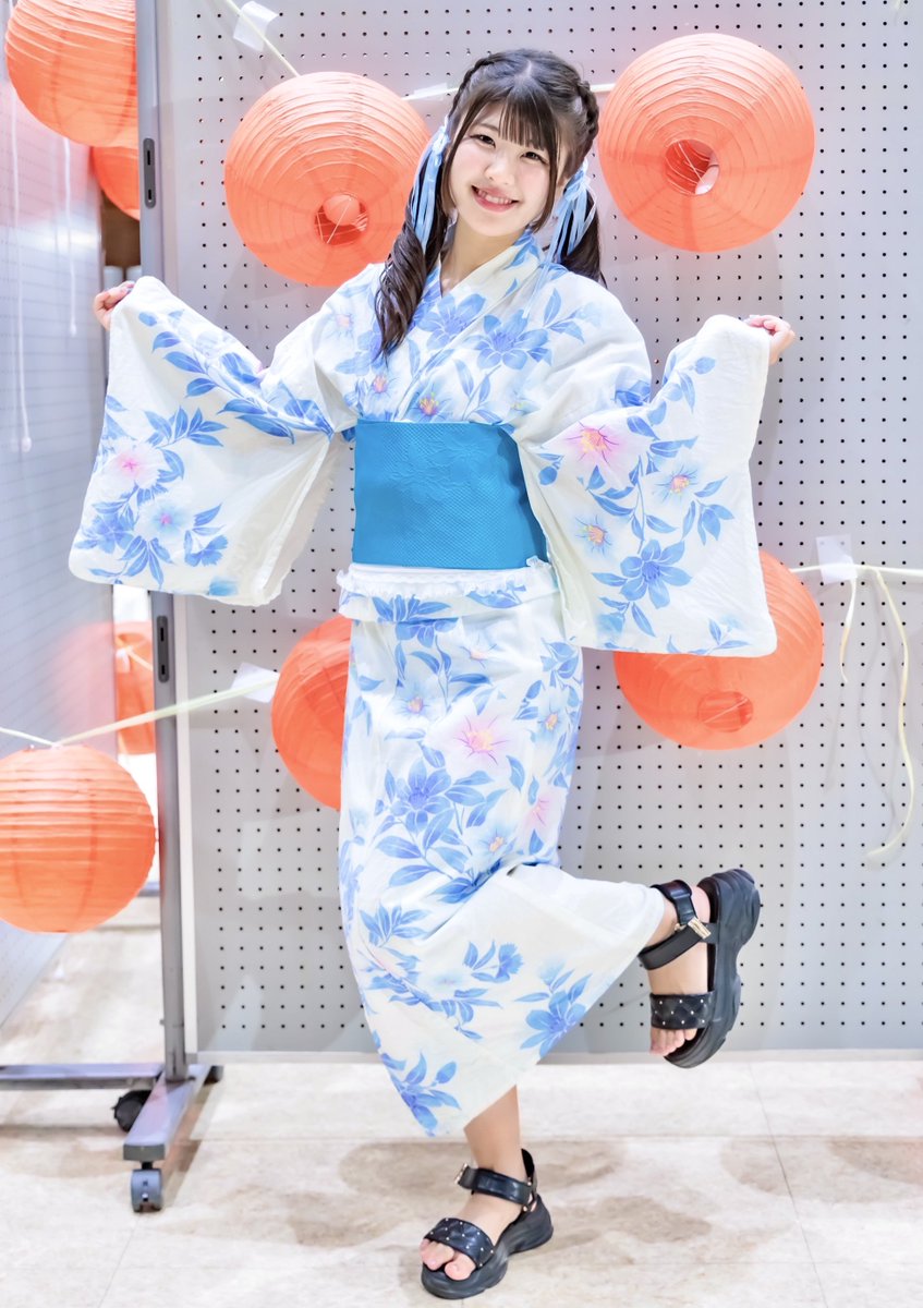 yoshidaruru0705's tweet photo. 8月2日は知多娘。夏まつり！🩵✨
この日はるると浴衣チェキも撮れちゃうよ♡
かわいい浴衣るるを見にきてねᐡᴗ͈  ̫ ᴗ͈ᐡ https://t.co/cC4nCZ4t0N