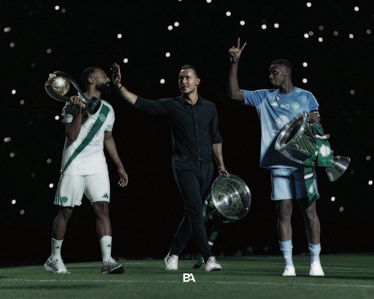 hmooda20132's tweet photo. الاهلي كيان كبير وما يوقف على مدرب أو  لاعب، اتمنى ان يكون المدرب القادم مدرب كبير والأسماء كثيرة، شكراً لماتياس حقق 3 بطولات مع الاهلي منها بطولتين خارجيه لكن عسى في الأمر خير ، الاهلي من الأندية اللي تصنع المدربين مثل ما صنعت ماتياس راح ينجح ايضاً المدرب القادم 
#الاهلي https://t.co/A2wKd75zJQ