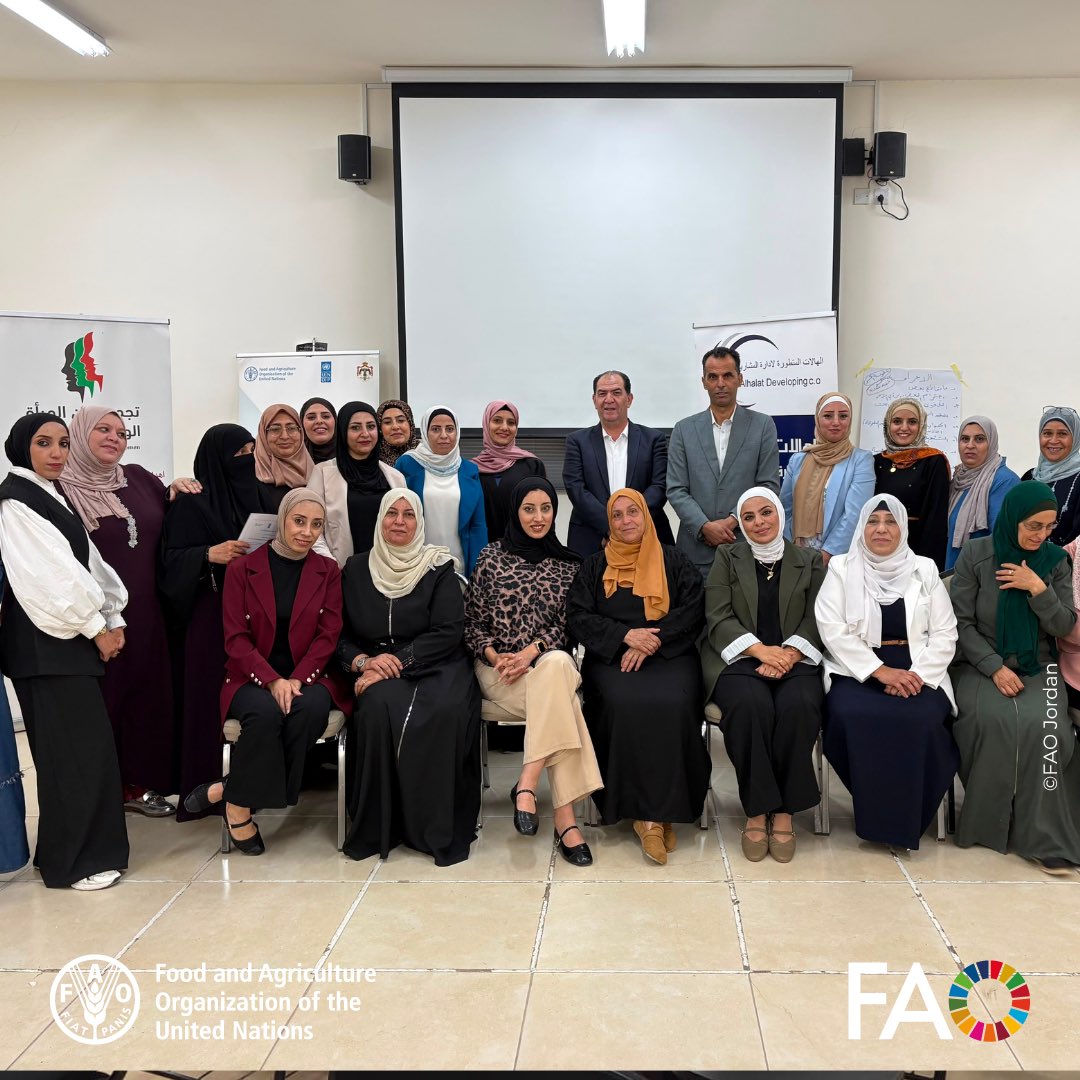 FAOJordan's tweet photo. Milestone reached! 🎉 

Under @theGCF #BRCCJ project, @FAO #Jordan  &amp; Alhalat Group celebrated the graduation of 200 Cash-for-Work participants from Madaba, Karak, Tafileh, &amp; Ma’an following a comprehensive 30-day training program on climate change adaptation. 🌍🌱 https://t.co/Lp2c46cbx6