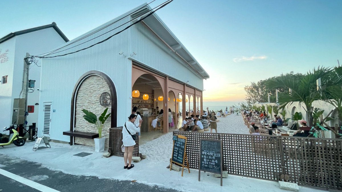LesterNorvnqfh's tweet photo. Just stumbled on a tiny coastal village where the ocean hums lullabies at sunrise and every street corner serves fresh, buttery croissants. Perfect slow escape from city chaos https://t.co/BgSDv0BGbh