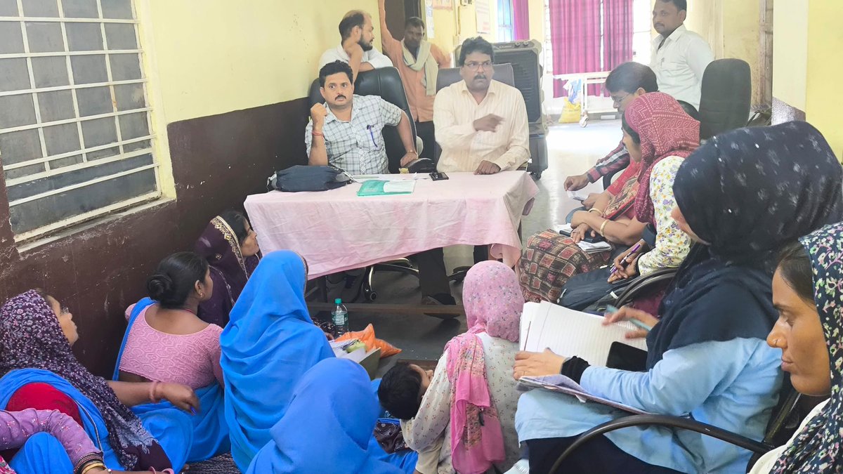 Bundiiec's tweet photo. MCHN दिवस पर जिला व ब्लॉक स्तरीय अधिकारियों द्वारा सत्रों की मॉनिटरिंग
#आपणो_अग्रणी_राजस्थान
#निरामयराजस्थान
#HealthForAll
#rajasthan
#IEC https://t.co/kjovR2e7lU