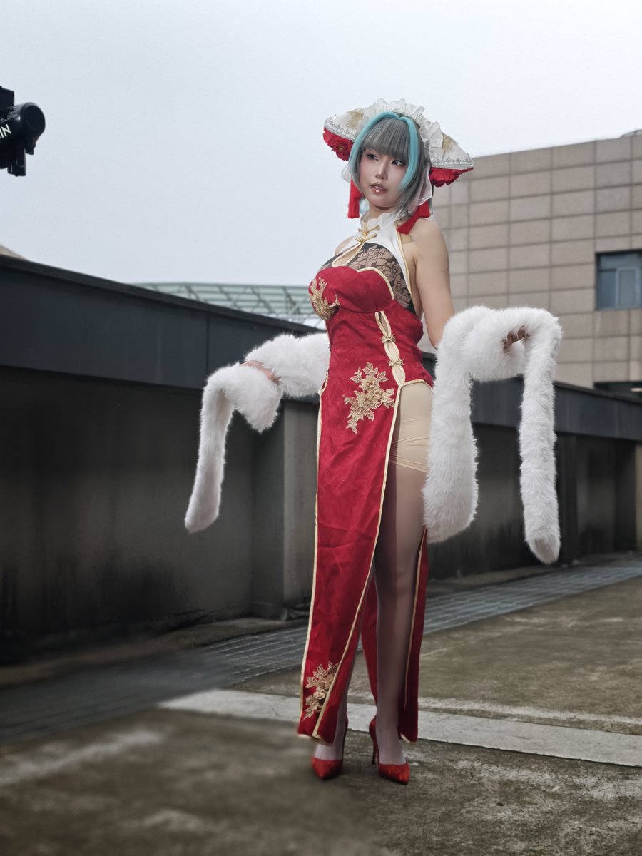 Murphy48508919's tweet photo. 柴郡旗袍，是你喜欢的🐱🐱吗 📸
＃碧蓝航线 ＃柴郡 ＃COSER #漫展 https://t.co/D4XcYpsM70