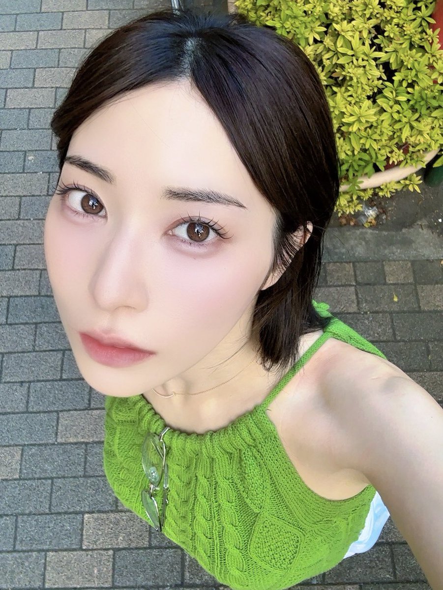 tenka_shiyu_'s tweet photo. ほんじつのかおです🌿 https://t.co/xLAPLv61Ja