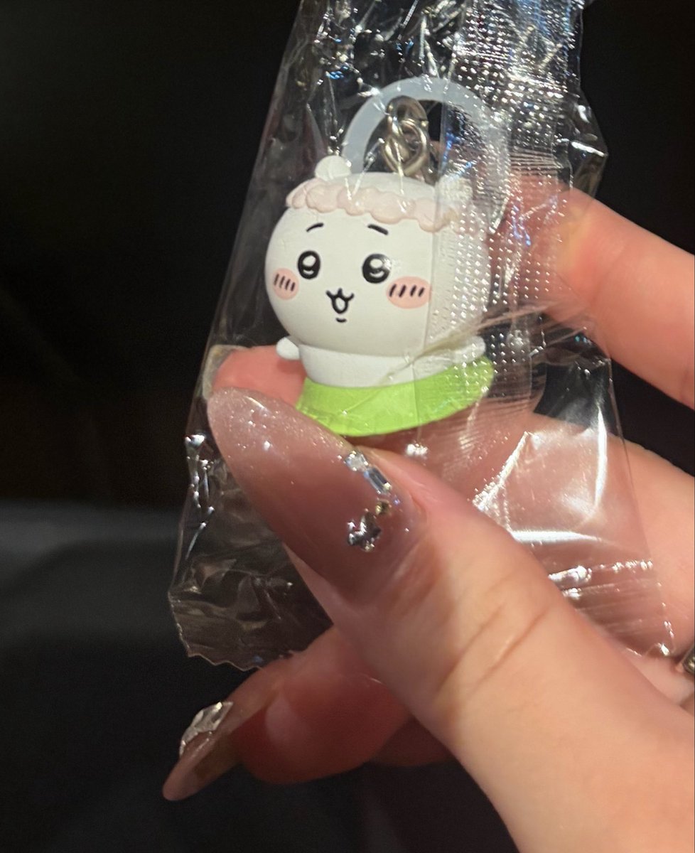 o0tm_'s tweet photo. 【交換】映画 ちいかわ 人魚の島のひみつ 入場者特典 チャーム めじるし 

めじるしチャーム
【譲】ちいかわ
【求】モモンガ

大井町周辺で手渡希望です。
検索からでもお気軽にお声掛けください🙇‍♀️

#ちいかわ交換 https://t.co/9JHZULh0vQ