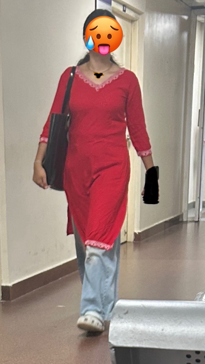 TechTech161341's tweet photo. Ivala paathu adikatha days illa🥵🥵

Iva front paakum pothu ena thonuthu? https://t.co/ZddMT9Zvw6