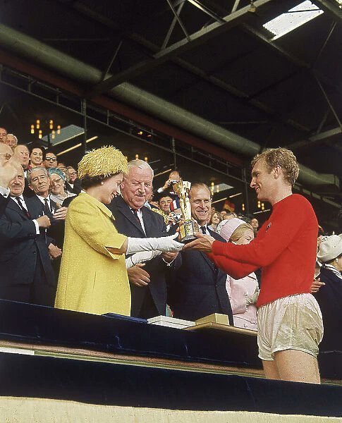 BillyBondsStand's tweet photo. 30th July 1966 ⚒️🏴󠁧󠁢󠁥󠁮󠁧󠁿 https://t.co/JCVr7M53kR