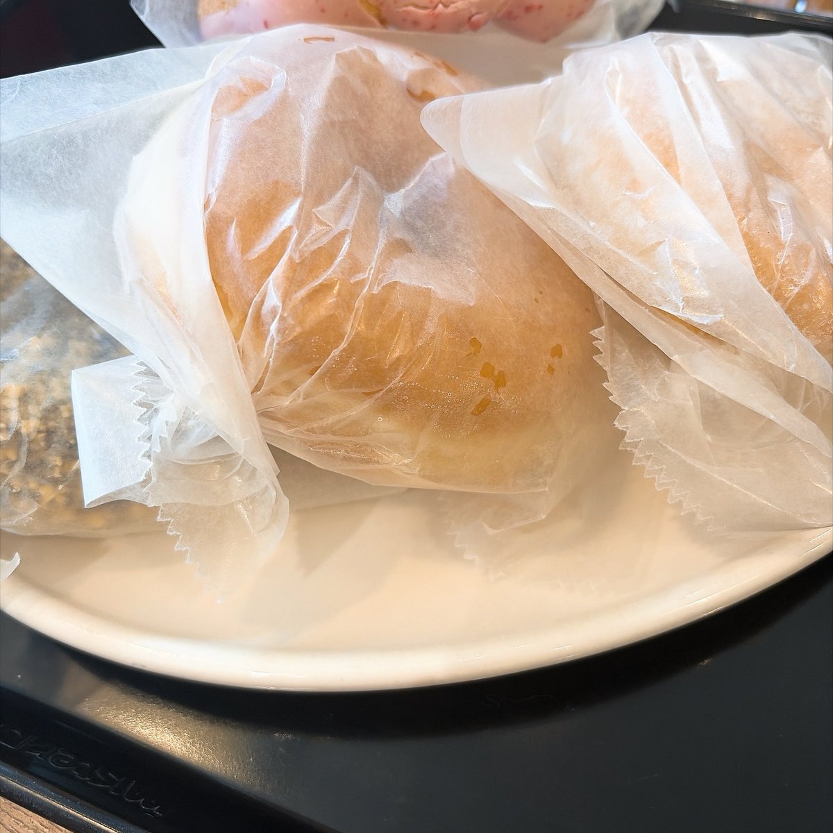 mamimumemumemo's tweet photo. 星乃珈琲のあとミスドへ！
カフェオレおかわり出来るの嬉しい🥰
汁そば大好き✨
ドーナツも美味しかった！！！
最近ストレスであまり食べてなかったのに、今度は食欲がすごい💦 https://t.co/4TFIsQoHWB