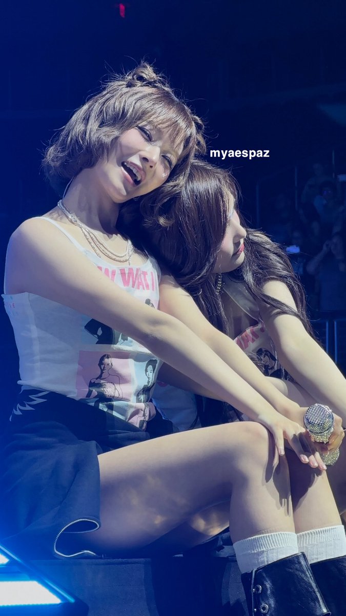 myaespaz's tweet photo. #REI #LEESEO #IVE #IVEWORLDTOUR #IVE_AUSTIN https://t.co/y5e7FCoyEx