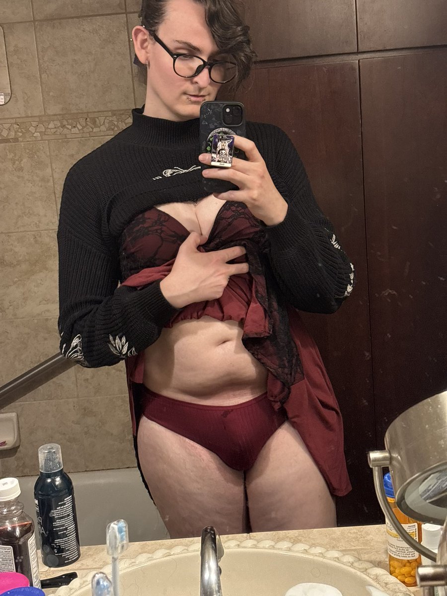 babelunax's tweet photo. I got new panties more to come https://t.co/KKPfxf8z14