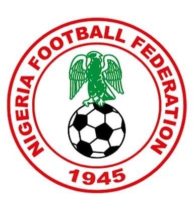 olisaemeka_G's tweet photo. 🚨 IS 🇳🇬 NIGERIAN LEAGUE ENCOURAGING BRIBERY OF REFEREES? 🤔

DID YOU KNOW THAT: The Nigerian football league referees have not received their match allowances since February 2026. 

The last they got paid was on matchday 25 of 38 last season. 

They also stopped paying them from the round of 32 of the Nigerian FA Cup.

From my experience in the league, the last rounds of games in every major football competition in Nigeria is usually marred with corruption, politics and “PR”. 
So basically by not paying these referees, the league itself encourages these referees to take bribe in order to survive. And being that the tournaments is in its concluding stages, many teams would be more willing to go to “any extent” to get points.. which includes trying to bribe referees. And not paying the referees salaries put them in a dicey situation as to whether to remain professional and go hungry or compromise and make some unruly money off the books. 

The @thenff @NatSportsComm @officialABAT should kindly look into this and resolve the matter as soon as possible.