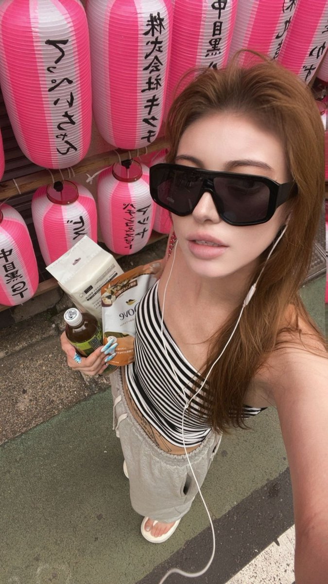 _iconkillar's tweet photo. 毎回、袋いりませんで後悔してる https://t.co/dS26HVrJxX