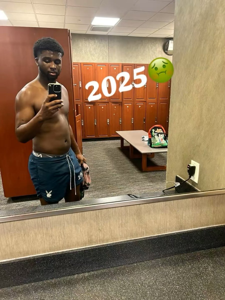 Mellyt113's tweet photo. Just a reminder that it takes time❗️ don’t rush the process ✍🏾🔥 https://t.co/4QcgRqdcKF