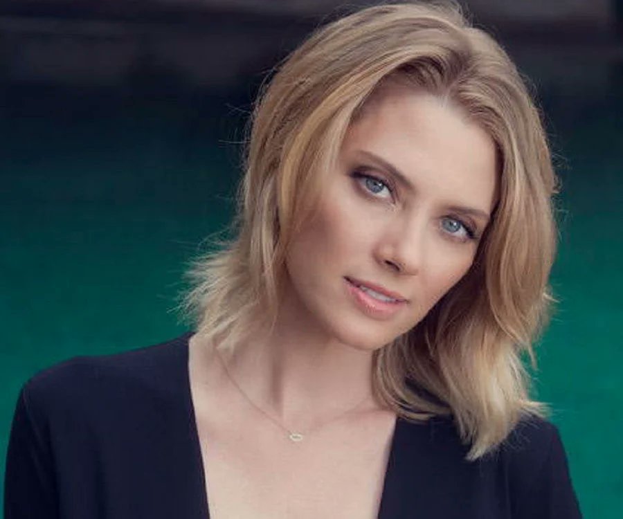 celebcrush4922's tweet photo. Happy Birthday April Bowlby 🎂🎉
#HappyBirthday #April #Bowlby #AprilBowlby https://t.co/Hy5skEKZ6K