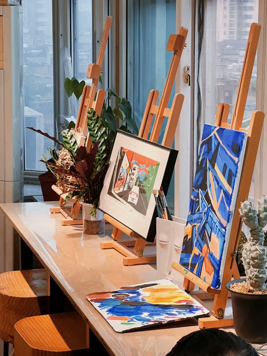 BulahRebolwbx's tweet photo. Step into a pop-up watercolor workshop this weekend! Mix vivid hues, let your hands guide the brush, and take home a small piece of creative joy—no experience needed. https://t.co/1oQIsLqqGq