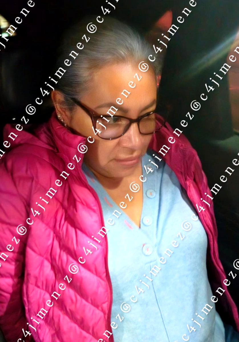 SonniTx's tweet photo. 🚨 ULTIMAHORA

Ya volvieron a detener a la LÍDER De Los DESPOJOS en @BJAlcaldia 
Virgina Vázquez y
Diana Michelle Chía... 

A ver cuánto tardan en volverla a liberar. https://t.co/V1XdShKOyj