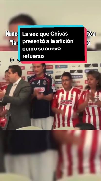 n3z44L's tweet photo. @Abraham_Moreno Un equipo de primera división anunciando a la afición como su nuevo refuerzo. https://t.co/fct6LaiJTP