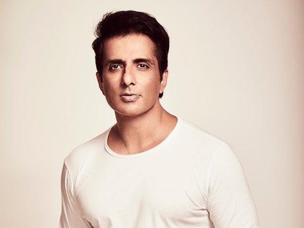 ncbn's tweet photo. Happy Birthday, @SonuSood! May you be blessed with good health, happiness and strength to continue your remarkable humanitarian journey. Wishing you continued success in all your endeavours and in your noble mission of serving humanity. https://t.co/9arDbOTj0K