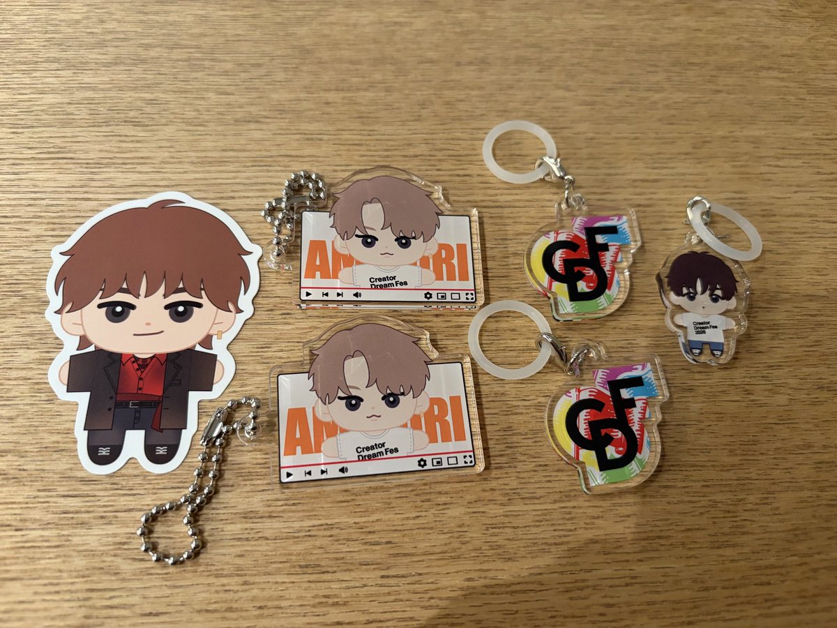 com_saki03's tweet photo. 【CDFコムドットくじ】

求)ひゅうがペンラ、やまとペンラ、ゆうまペンラ、ひゅうがアクキー、買取

譲る)画像1枚目

【CDF】
求)同種or買取

譲)画像２枚目

【BB5】
求)同種or買取

譲)画像3〜4枚目

#コムドット #CDF  #CDFグッズ　
#CDF2026 #ランダムくじ交換 https://t.co/d2MCtkj2sG