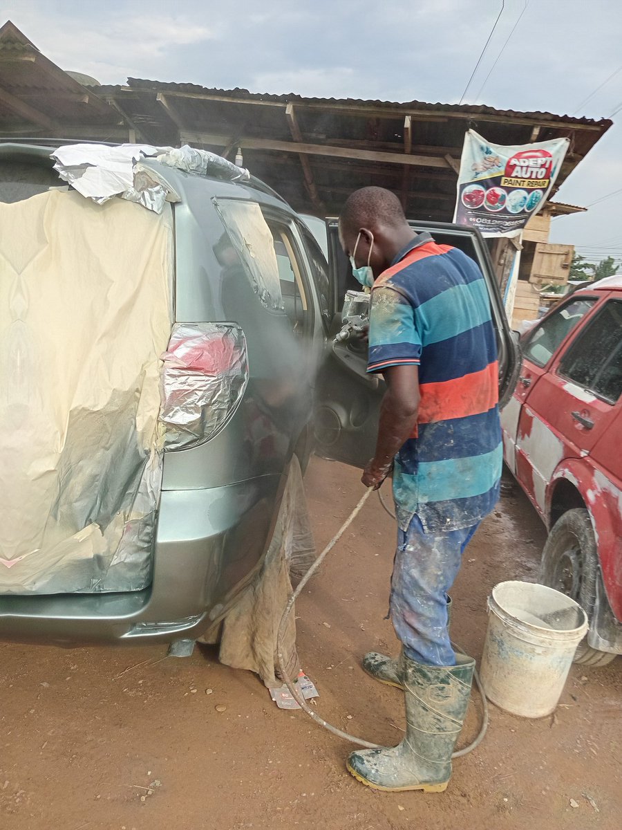 The_spray_guy's tweet photo. Hi guys I am expert in what I do for a living kindly engage me 🙏🧎🏼‍♂️

Location: Ibadan https://t.co/YsuNlhgWaI