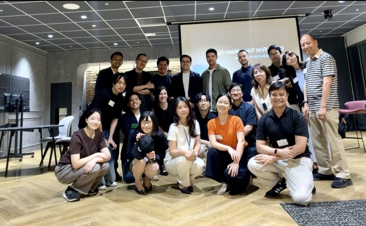 Aleb_Z's tweet photo. These are the people who catch every AI failure before the customer does.

The first CX/CS meetup in Tokyo, hosted by Perplexity APAC, with Daniel and Kenji running the room. Thanks June for the conversation and SThree Japan for the space.

Kudos to all of you!

@perplexity_ai https://t.co/aU2HNw3ttq