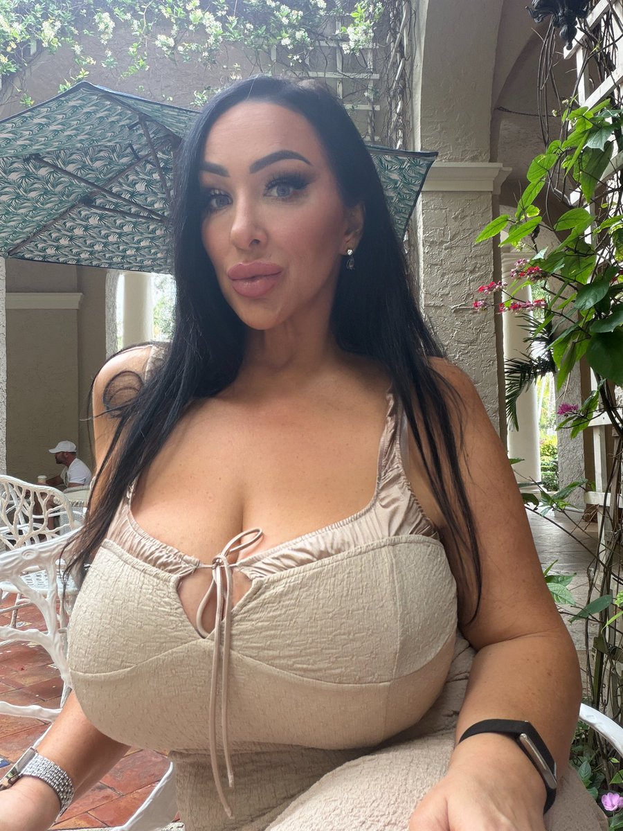 MILFKristine's tweet photo. Would you meet me for brunch? https://t.co/MerFGrVlNo