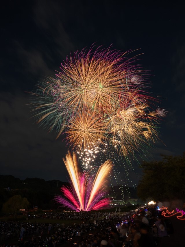 odakyu_pr's tweet photo. ＼🎆小田急沿線 #花火大会 まとめ🎆／

7月末から10月ごろまで、箱根・江ノ島・小田原・厚木など、#小田急沿線 や周辺エリアで開催される花火大会の情報をまとめてご紹介✨

この夏のおでかけの参考にしてみては🎆👘

詳細はこちら👇
https://t.co/aq9Tlv6pPr https://t.co/TJHIEZvDbe