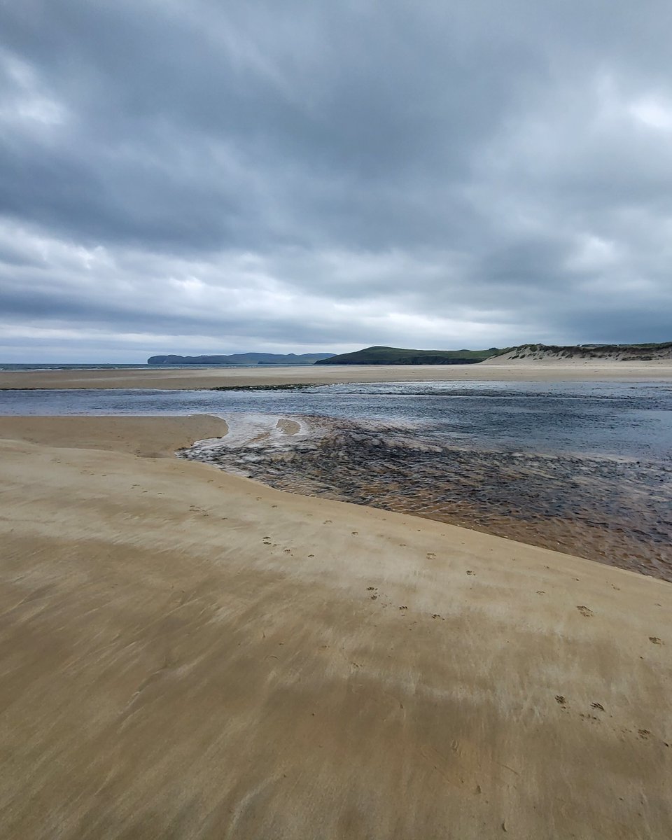 inishview's tweet photo. Looking across the river towards Horn Head from the Back Strand, Falcarragh, Donegal. https://t.co/sTW4jXUSVe