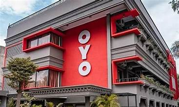 assetyogi's tweet photo. How BIG Is OYO?

OYO's targeted IPO valuation puts it among India's most valuable hospitality and consumer brands.

Indian Hotels Co. (Taj): ₹1,03,600 Cr
OYO: ₹66,500 Cr (target IPO valuation)
ITC Hotels: ₹35,920 Cr

Source: https://t.co/ioEcPEIU8d

#oyo #ipo #investing https://t.co/i3bw7AKOih