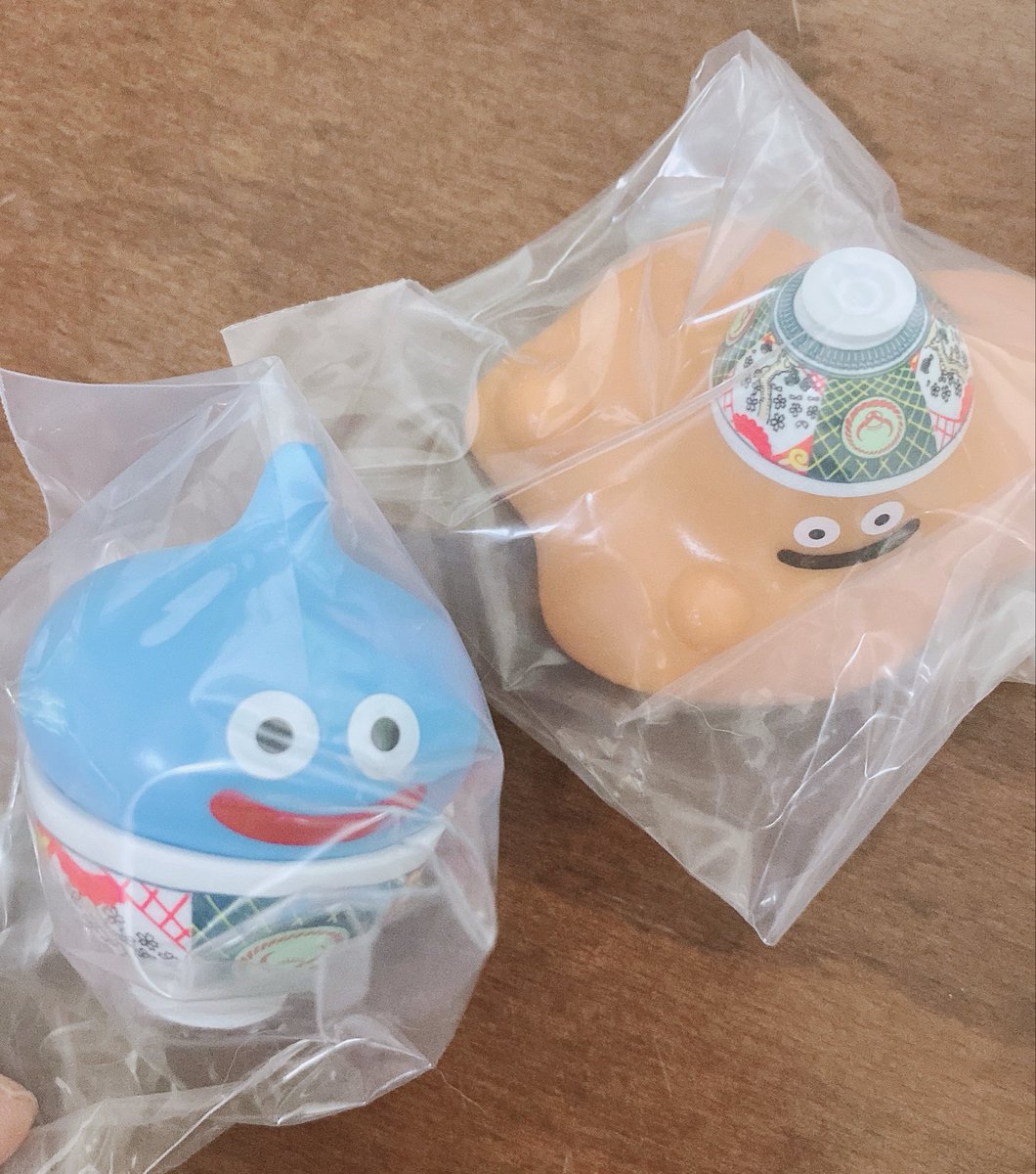 mzh_jackheart's tweet photo. 吉野家　ドラクエウォークコラボ　ダブりのため交換希望

譲　つゆだく　どんぶりスライムB
求　どんぶりスライムA 

1:1交換でお願いします
銀袋からは出しましたが透明袋からは出しておりません。
手渡し交換優先(愛知県東郷・日進・みよし・長久手近郊)郵送でも可。

検索からでもお気軽にどうぞ！ https://t.co/mBJtPGfjRf