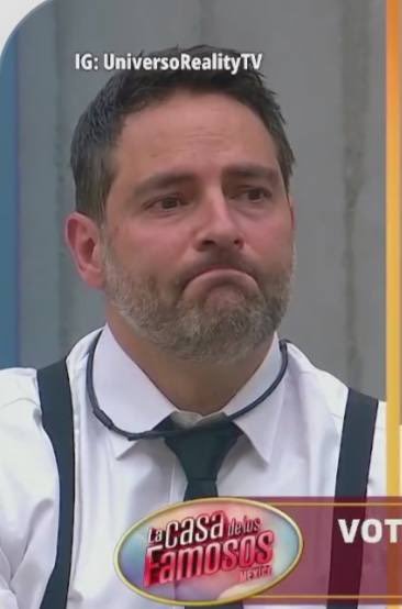 lujkei's tweet photo. Ay hermanas no quiero ser cuidapitos pero no entiendo porque él quedó en placa pero el moisian y el agresor massad se libraron????? No dejen que se vaya memo
#LaCasaDeLosFamososMx
#LCDLFMX https://t.co/0B6CnEdUwJ