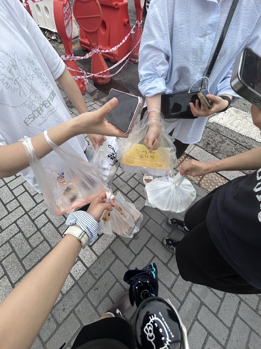 n_moong's tweet photo. 강릉 ~~ 다녀왓듀 https://t.co/IVFHvYb2WB