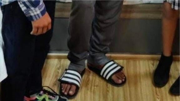 WhyShuu's tweet photo. Idhem fantasy andi enni years ayina ee slides pichi ento @PrabhasRaju 😭 https://t.co/8HoK8cgO0Y
