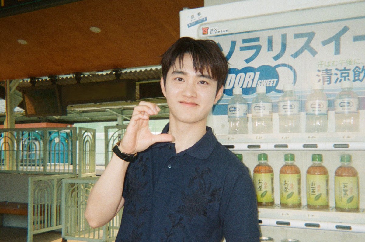 Loeynova's tweet photo. Kyungsoo saurr pretty 🫶 https://t.co/BzHbO6kVs1
