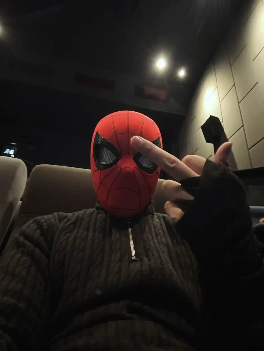 natvrrr's tweet photo. spidey time 🕷️

#spiderman https://t.co/WfhF2JP9fT