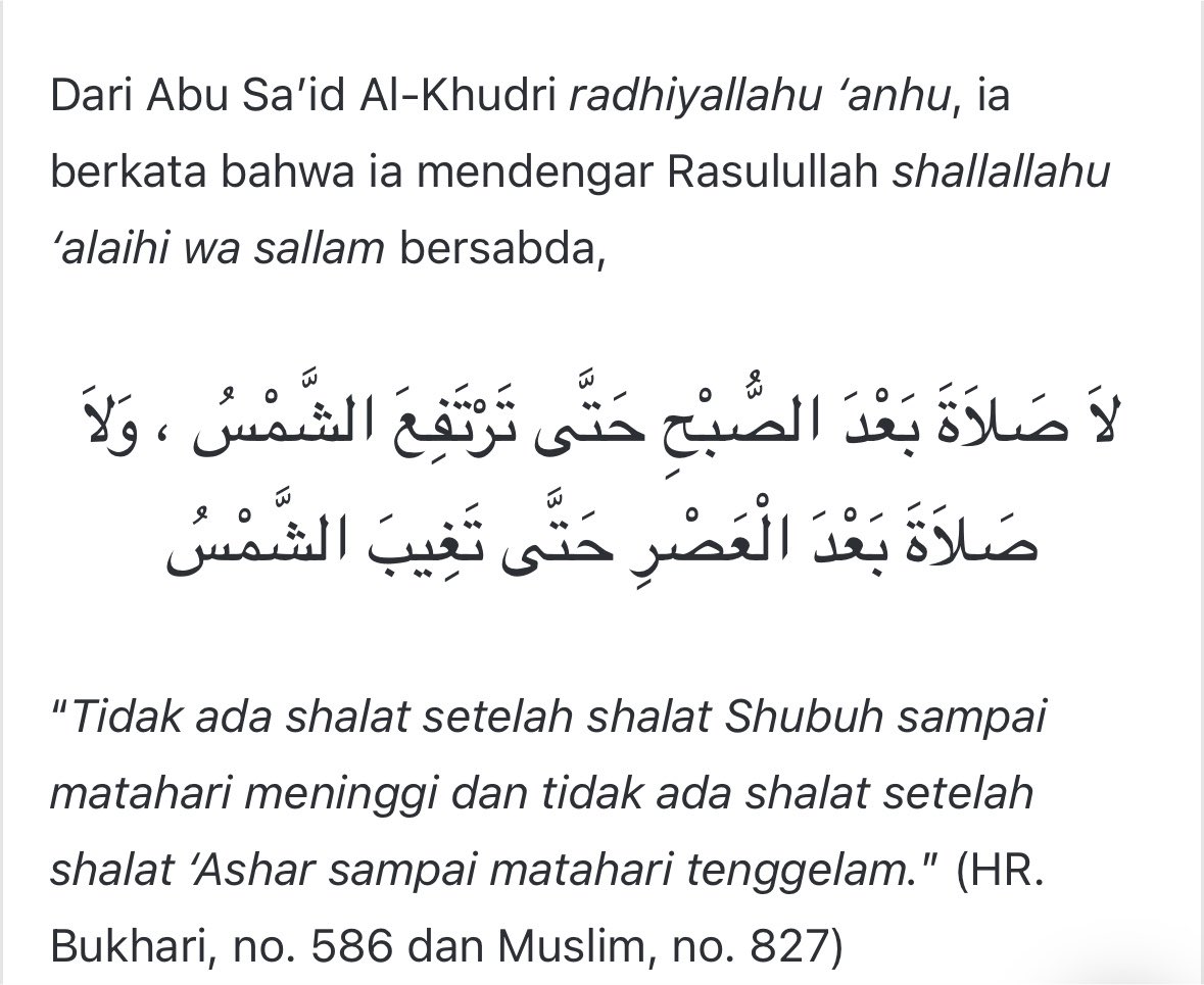 lilaccountz's tweet photo. boleeeh!

jadi ada 5 waktu terlarang utk solat ya guys ya. KECUALI, kalo solat solat tersebut punya sebab misal qodho solat yg tertinggal atau solat gerhana misalnya~

apa aja waktu terlarangnya?

❌Dari shalat Shubuh hingga matahari terbit.

maksudnya, dari kita kelar solat subuh sampe matahari terbit. nah di rentang waktu ini, kita dilarang solat apapun (kecuali misal subuhnya kesiangan, maka gapapa solat di waktu ini) 

❌Dari matahari terbit hingga matahari meninggi (kira-kira 15 menit setelah matahari terbit).

maksudnya, dari mulai matahari terbit sampe matahari makin meninggi ke langit, itu jg gaboleh solat. tunggu kira kira 15 menit setelah matahari meninggi kalo misal mau solat dhuha atau solat syuruq yaa😆

❌Ketika matahari di atas kepala tidak condong ke timur atau ke barat hingga matahari tergelincir ke barat.

jadi, pas posisi matahari TEPAT lurus di atas kepala kita sampe matahari tergelincir itu gaboleh solat! 

makanya waktu dzuhur tuh pas matahari SUDAH tergelincir 😉

❌Dari shalat Ashar hingga mulai tenggelam.

jadi setelah kita solat asar, itu gaboleh solat apapun yaaa. sampai matahari tenggelam…

❌Dari matahari mulai tenggelam hingga tenggelam sempurna

nah pas matahari otw tenggelam, itu gaboleh solatt!! makanya solat maghrib itu waktunya ketika matahari bener bener sudah tenggelam☺️

wallahu a’lam bishshowaab