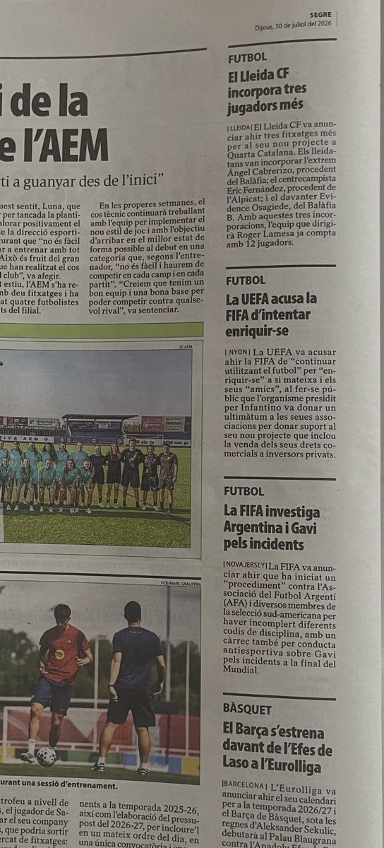 jasapsquehandit's tweet photo. Si!
Perque si ha de ser per la visibilitat i l’interès de @SEGREcom i @LleidaTV
El @LleidaCF fa tres fitxatges i observeu com tracten la notícia…✍️#RETRATATS
#GRACIESLEGIONELA😜⬇️ https://t.co/bA5B2q8BMX