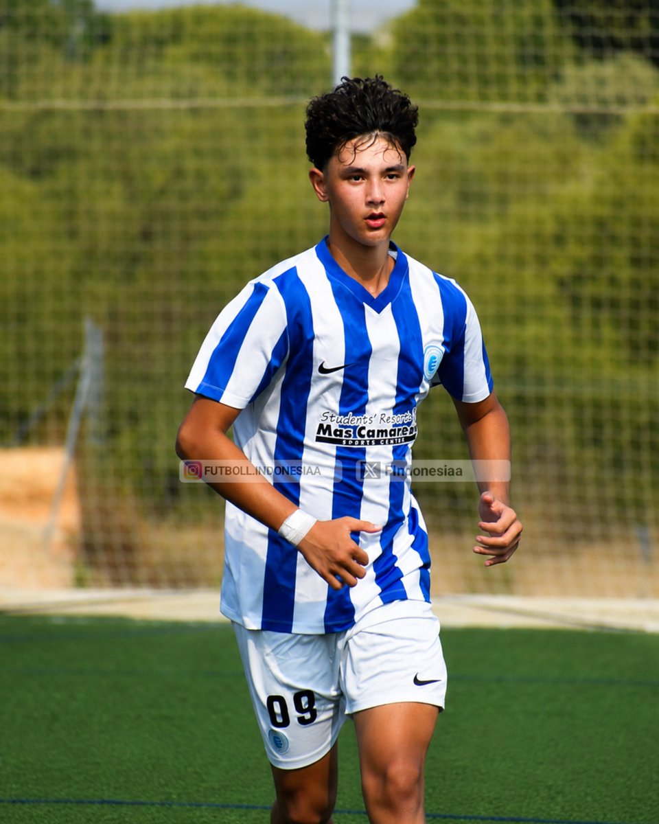 FIndonesiaa's tweet photo. ⭐NEW TALENT

Name : César Alfonsi 
Umur: 16th 
Tinggi: 185cm 
Posisi: ST - LW - RW - AM
Klub: Villarreal Academy 🇪🇸

Darah Indonesia dari Ibunda asli Petitenget, Badung, Bali. Punya paspor 🇫🇷 &amp; 🇮🇩 https://t.co/B2cuaco04z
