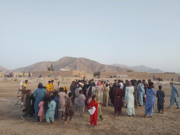 MahalBaloch111's tweet photo. Supporters marked two years of Raaji Muchi through community outreach, pamphleting, and public discussions across Quetta.
#2YearsOfRaajiMuchi #BalochNationalGathering #Balochistan https://t.co/Sh6uMJ5Z5N