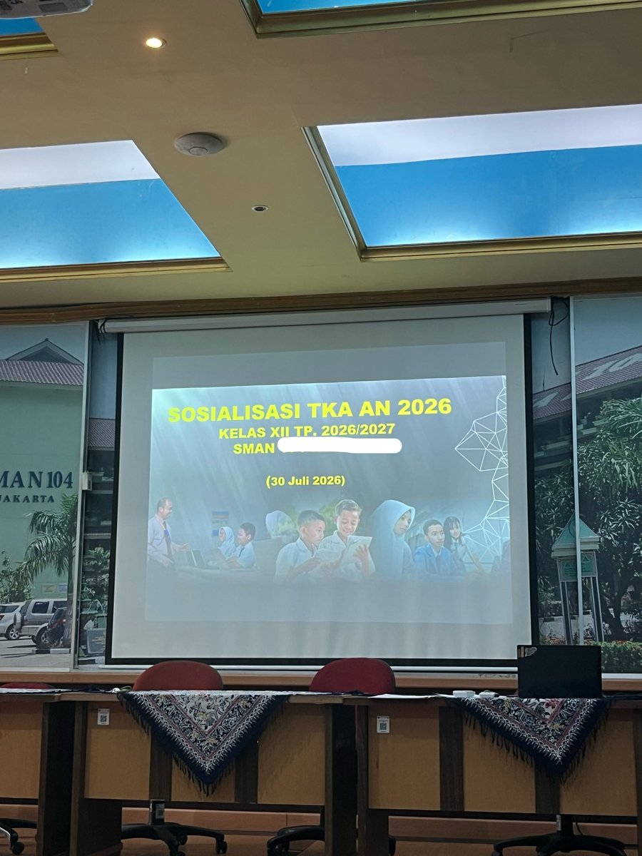 cha3rrie's tweet photo. sosialisasi dulu bes https://t.co/enazch5MaF